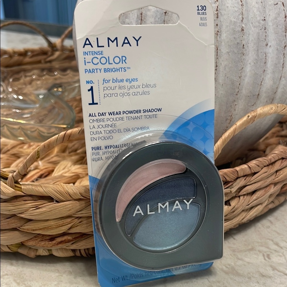 Almay Blue Eyeshadow Palette